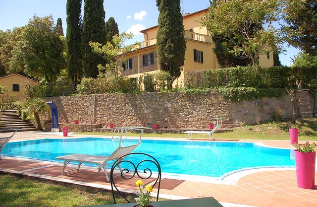 Villa Il Giardino with Private Swimming Pool, Garden, Ideal for Weddings