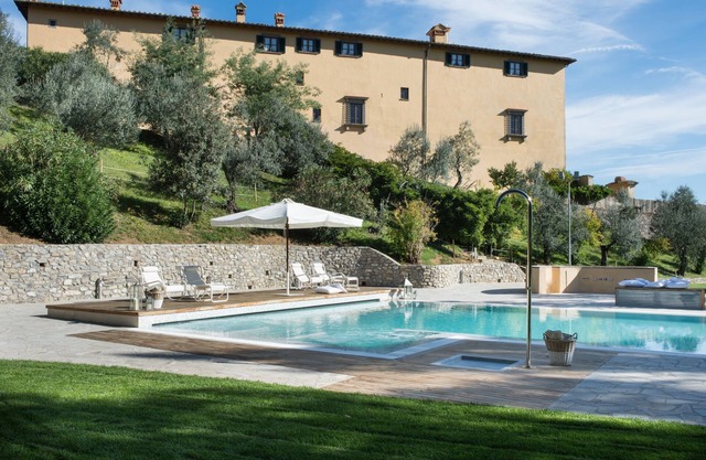 Villa Il Cerretino Toskana Luxus Pool Landschaft Florenz