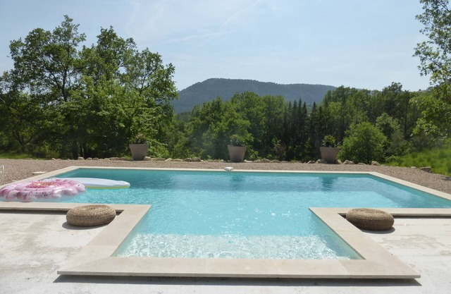 Haus im Grünen mit Blick auf das Dorf BARGEMON