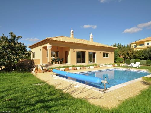 Villa in Algarve with Private Pool