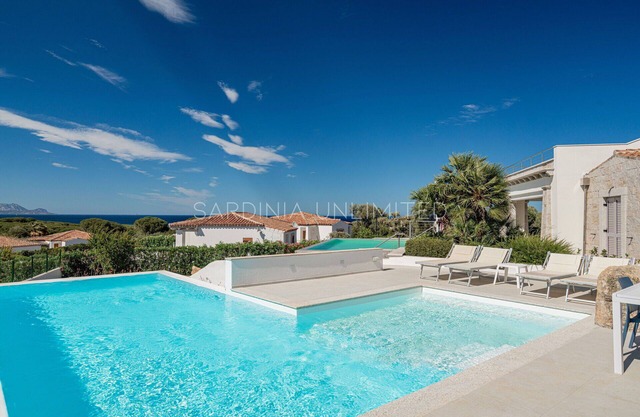 Villa in Budoni with 3 bedrooms sleeps 6