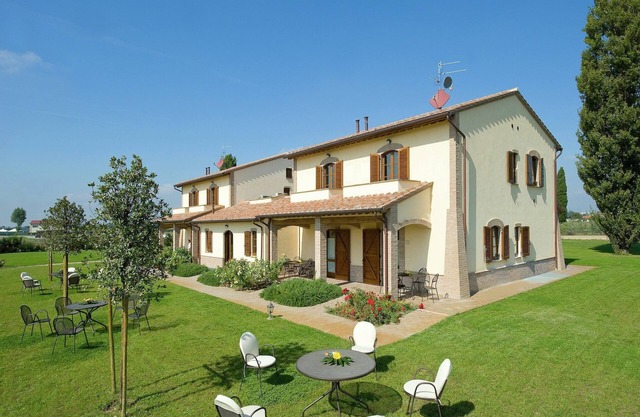 Villa panoramica a Cannara con piscina