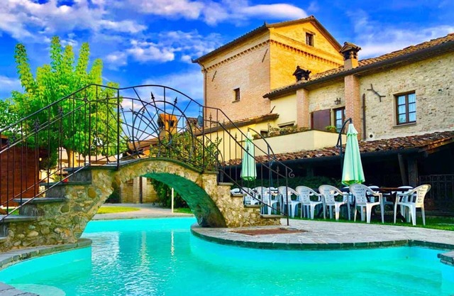 Villa in Città Di Castello mit 10 Schlafzimmern 27 Schlafplätzen