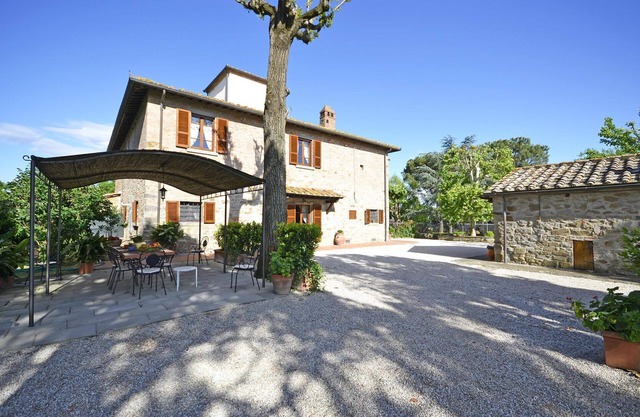Villa in Cortona mit 4 Schlafzimmern 8 Schlafplätzen