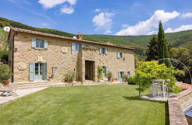 Villa in Cortona mit 4 Schlafzimmern 8 Schlafplätzen