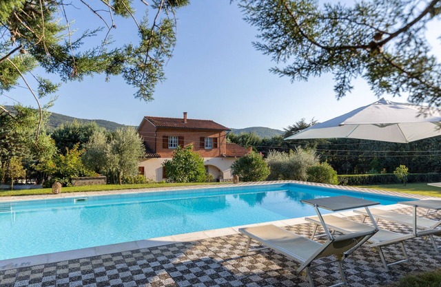 Villa in Il Passaggio mit 5 Schlafzimmern 10 Schlafplätzen