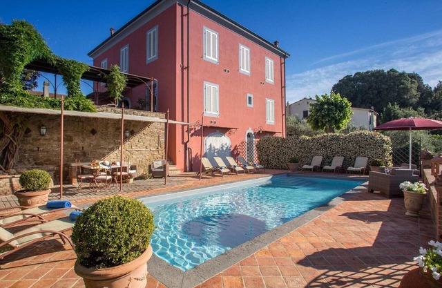 Schöne Villa in Peccioli mit privatem Pool