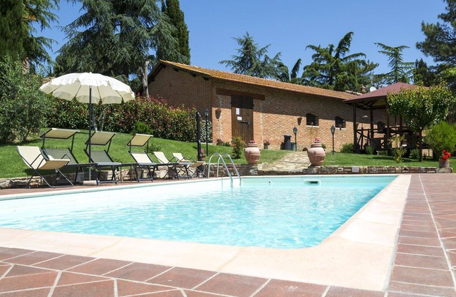 Villa in La Villa-farneta mit 2 Schlafzimmern 4 Schlafplätzen