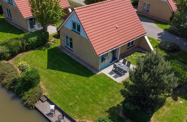 Villa in Medemblik am Wasser