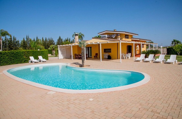 Villa in Melissano mit 4 Schlafzimmern 8 Schlafplätzen