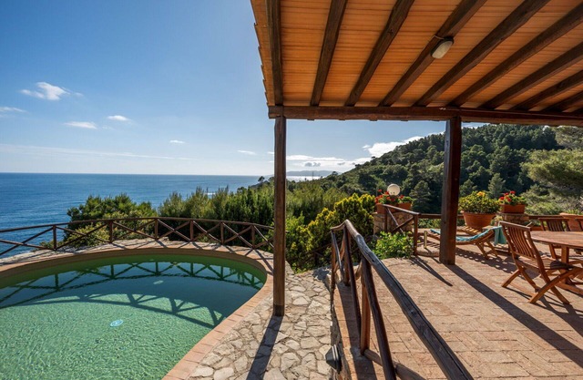 Villa in Monte Argentario mit 5 Schlafzimmern 9 Schlafplätzen