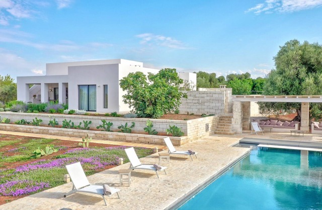 Villa in Ostuni mit 6 Schlafzimmern 11 Schlafplätzen
