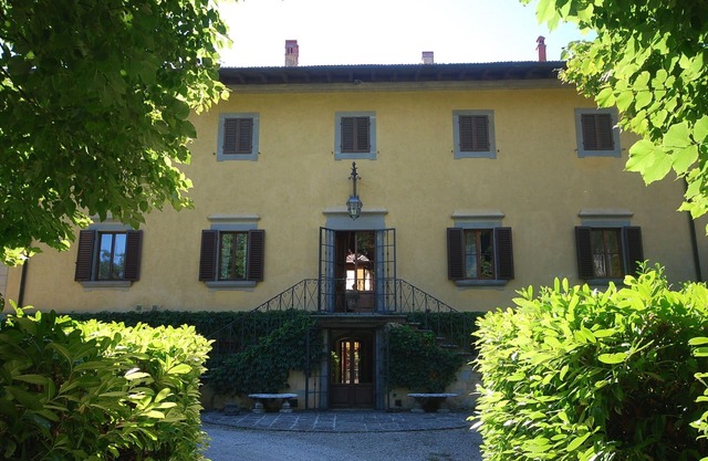 Villa in Poggiolo-salaiole mit 6 Schlafzimmern 12 Schlafplätzen