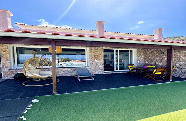 Fantastische Villa mit Meerblick