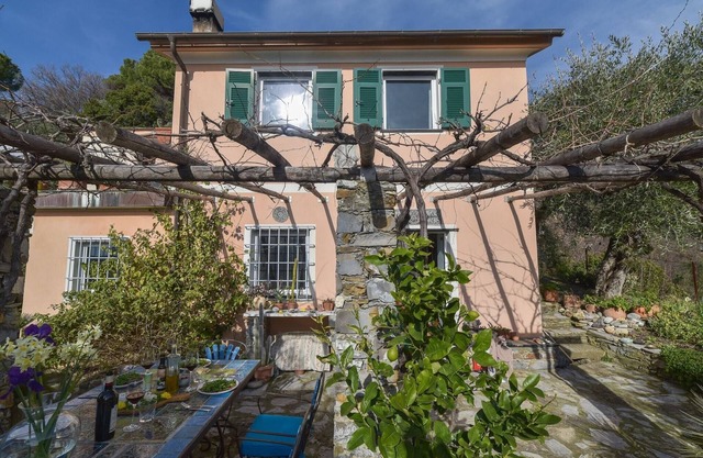 Villa in Rapallo mit Terrasse