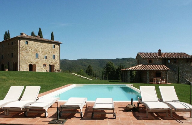 Villa in San Vincenti mit 7 Schlafzimmern 16 Schlafplätzen