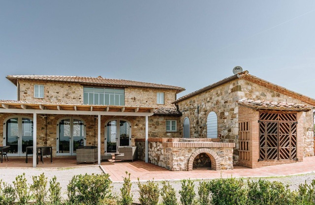 Villa in Santa Chiara mit 8 Schlafzimmern 16 Schlafplätzen