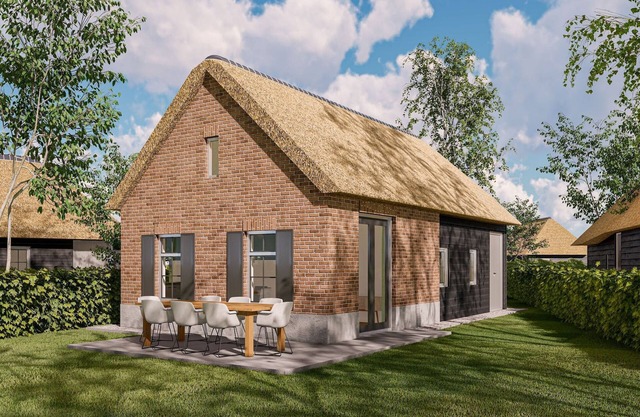 Luxusvilla mit ein Garten, umgeben von Natur