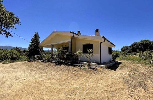 VILLA auf dem Land in Sardinien
