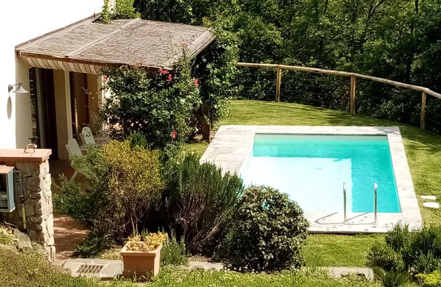 Villa im Grünen | Straßennummer 2