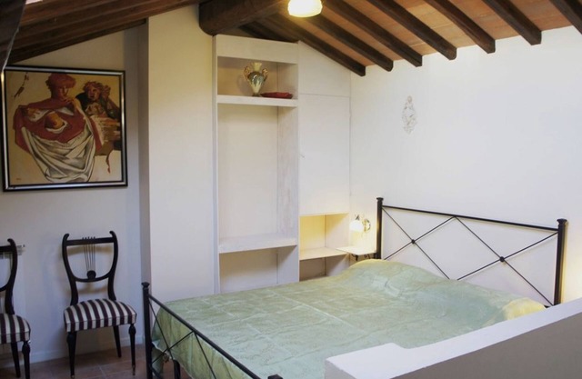 Villa in den Wäldern und auf dem Land in der Nähe von San Gimignano