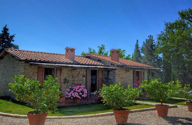 Ferienhaus in Loro Ciuffenna mit Schwimmbad