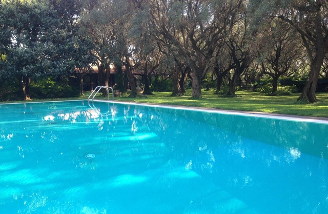 VILLA IN TUSCANY BETWEEN SEA, MOUNTAINS, AND ART