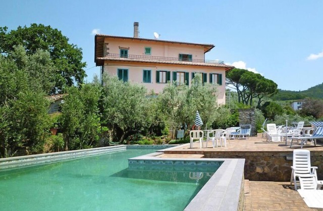 Villa in der Toskana mit Weinbergblick