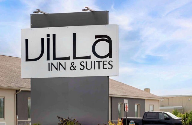 Villa Inn & Suites, SureStay Collection by Best Western