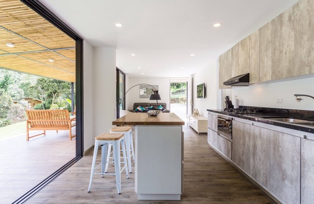 Villa inside a forest, complete peace and contact with nature, the retreat.