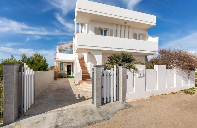 1807 Villa Iolanda. 1807 Villa Iolanda1807 Villa Iolanda1807 Villa Iolanda1807 Villa Iolanda1807 ...