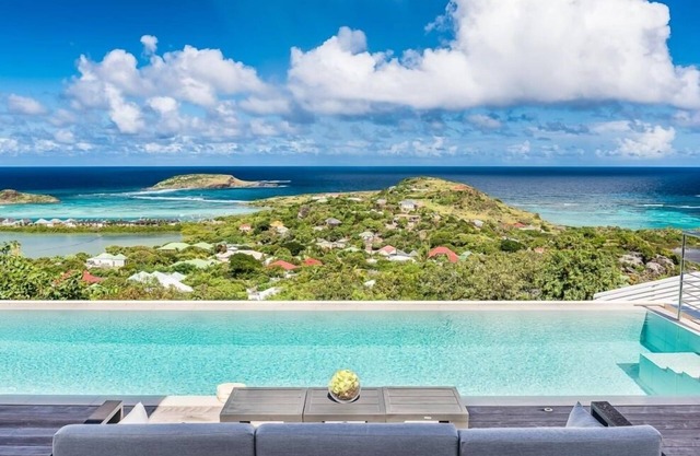Villa Iris | Ocean View - Located in Tropical Grand Cul de Sac with Private Pool