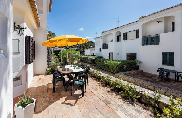 Villa 'Isabel' mit Meerblick, WLAN und Klimaanlage