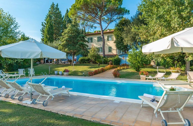 Villa Leonardo 30+6, Emma Villas