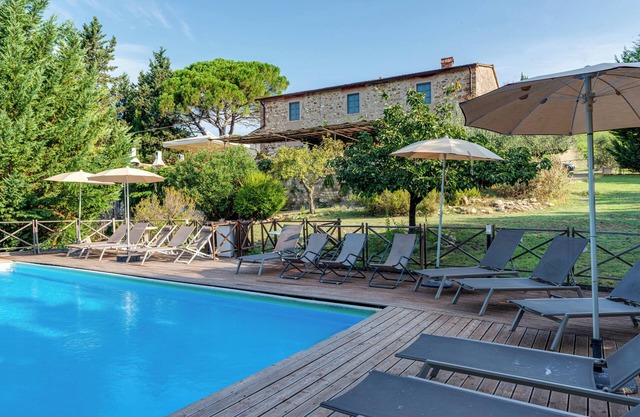 [VILLA ACQUAPIETRA CHIANTI FLORENZ ⭐⭐⭐⭐⭐] Pool | Olivenhaine | Weinberge