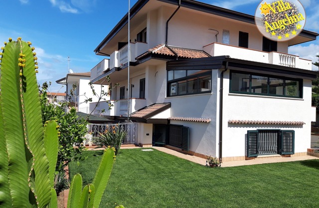 Villa Angelina Beach