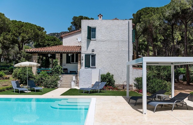 Villa Pula zum Meer - Sardinien Süd