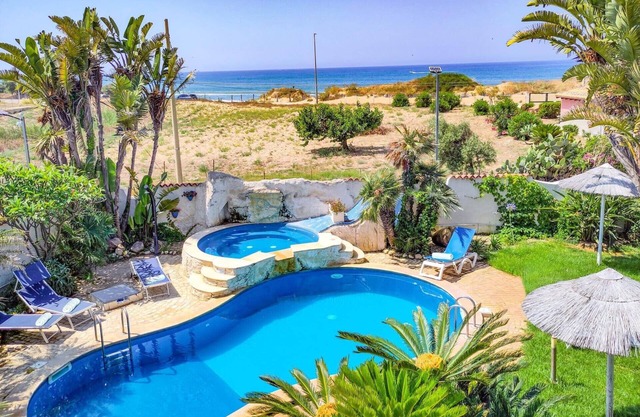 Villa Nautilus by Villa Plus