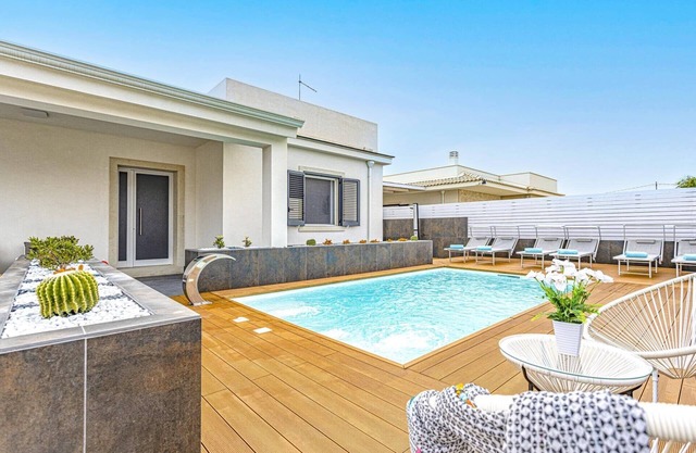 Villa Loredana by Villa Plus