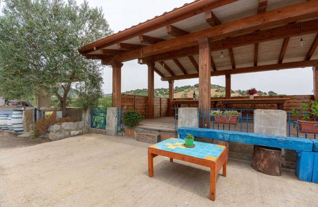 Villa Jumpadu komplett von der Natur umgeben