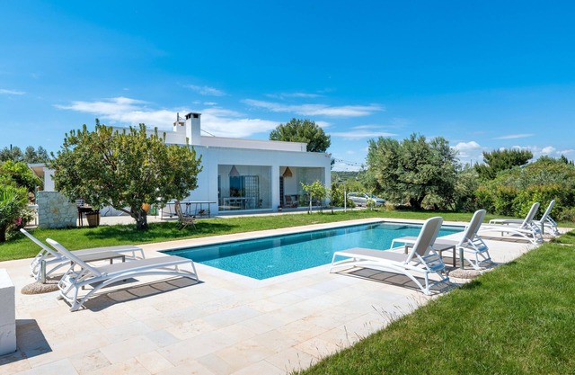 Villa 'La Corte Di Ninetta' mit Meerblick, WLAN und Klimaanlage