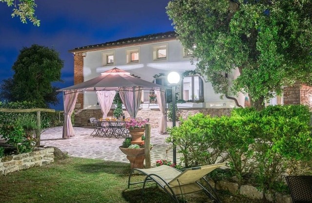 Villa in Monsummano Terme mit 4 Schlafzimmern 10 Schlafplätzen