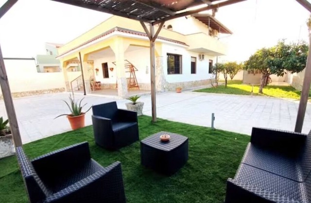 Villa la Sosta, cozy home just a 5-minute walk from the sea!