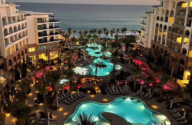 Villa La Valencia 3 Bedroom Penthouse Oceanfront Suite - Overlooking the beach!
