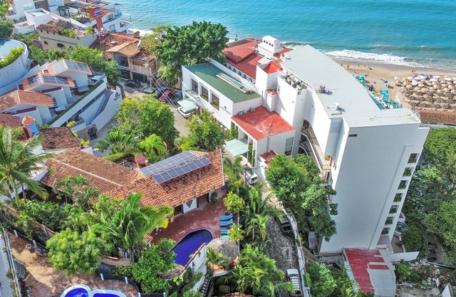VILLA LADERA - Eine üppige Oase Momente vom Strand entfernt