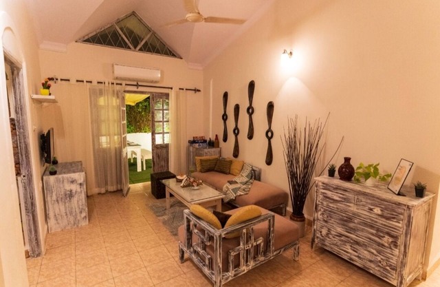 Villa lagoon on hill One mile from anjuna beach/ sunburn party