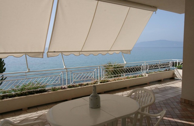 Villa Laura PT - direkt am Meer