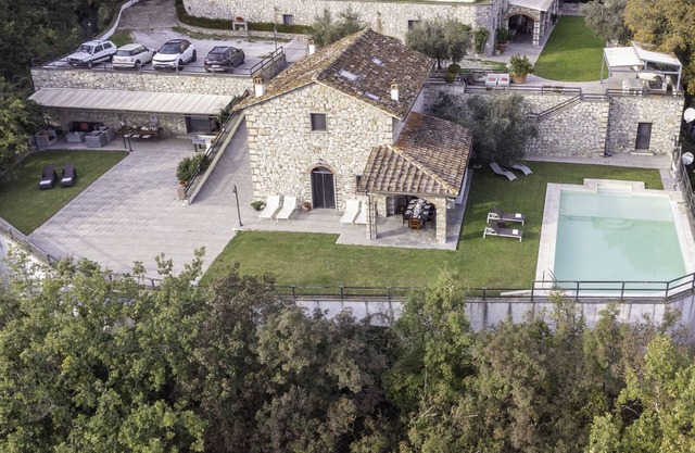 Villa in Croci Di Calenzano mit 4 Schlafzimmern 10 Schlafplätzen