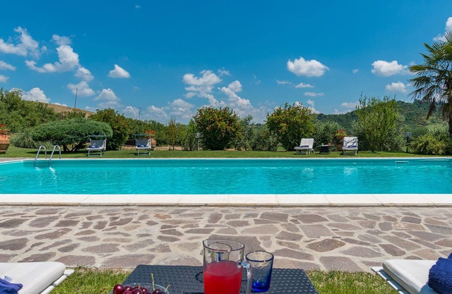 Villa Le Focaie 8 - Vier Schlafzimmer Villa, Schläft 8