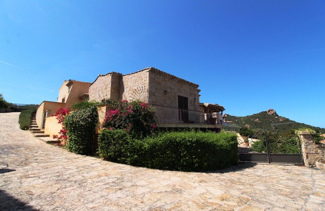Villa Le Maree fine finishes large sea view